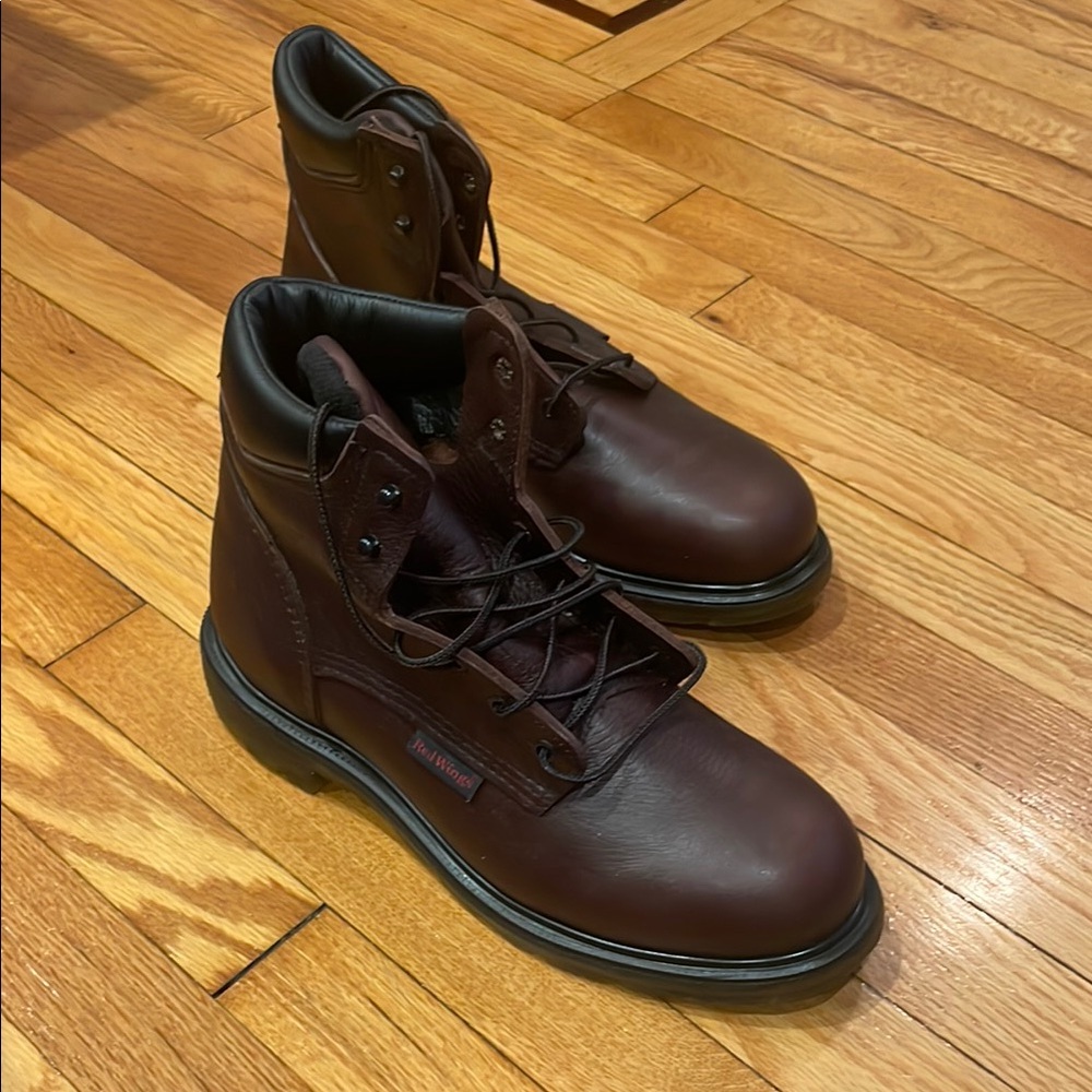 Red Wing Shoes Dark Brown Men's Boots NWOT